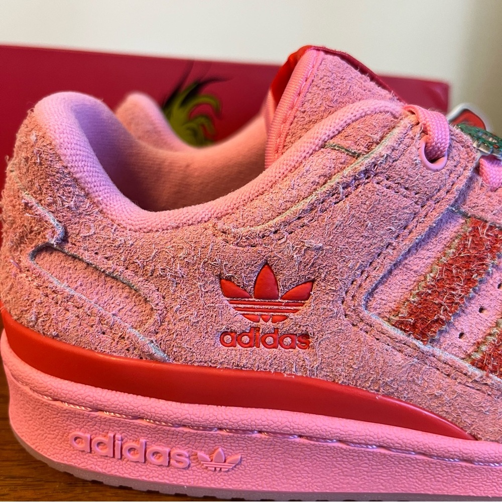 Adidas Women’s Forum Low Cindy Lou Who Shoes - Picture 5 of 9